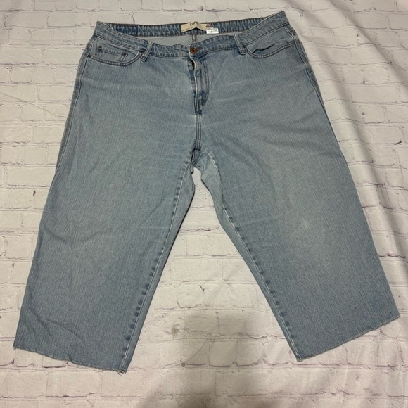 Levi’s 515 Capri Light Blue lightly distressed Denim jeans Women’s Plus size 40 - Picture 3 of 15